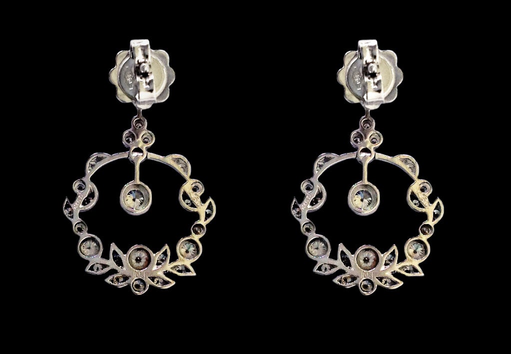 Dalben Diamond Gold Pendant Earrings In New Condition For Sale In Como, IT