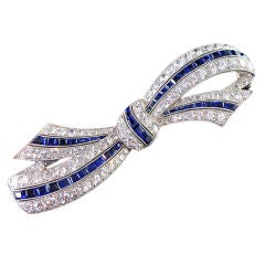 VAN CLEEF & ARPELS Sapphire & Diamond Bow Brooch