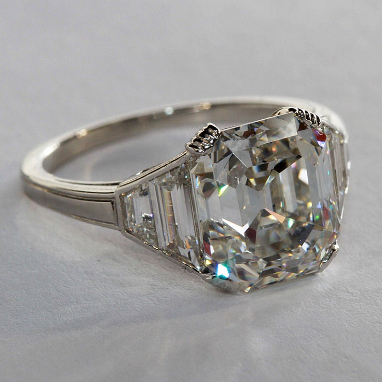 Beautiful Square Emerald Cut Diamond Ring 3