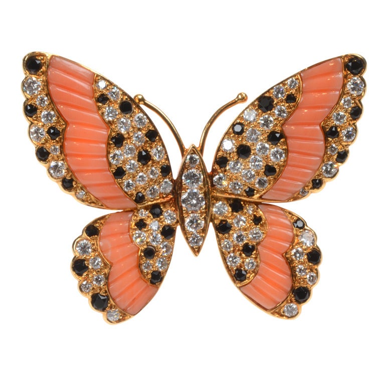 VAN CLEEF & ARPELS Gem-Set Butterfly Brooch/Pendant
