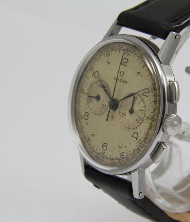 Omega Edelstahl-Chronograph-Armbanduhr Ref 2381 im Zustand „Gut“ in Munich, Bavaria