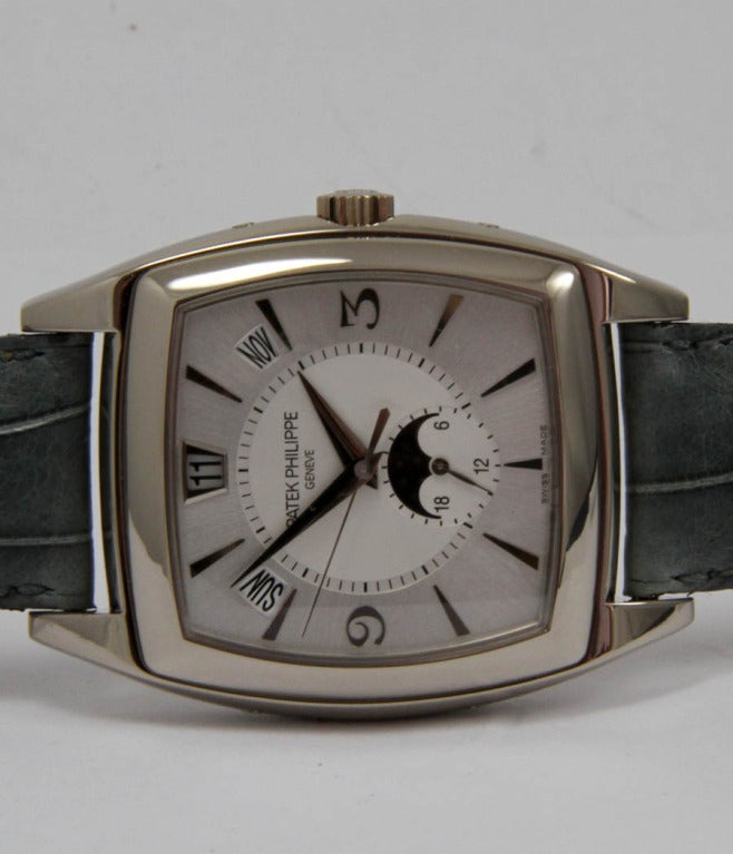 Women's or Men's Patek Philippe White Gold Gondolo Calendario Wristwatch Ref 5135G