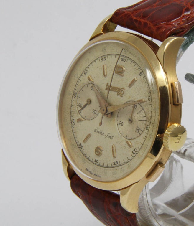Eberhard Rose Gold Extra-Fort Chronograph Wristwatch In Good Condition In Munich, Bavaria