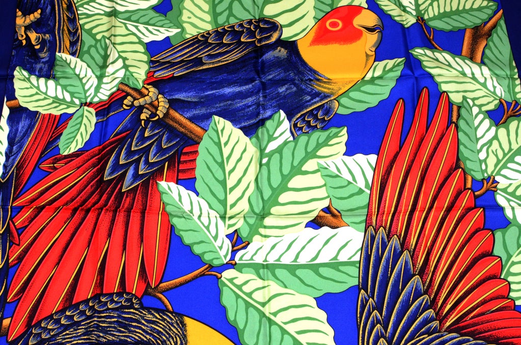 Article Title: Parrot - 1987 150th Anniversary 

Fabric: Silk  100% 
Artist: By Metz
Color: Blue

Size: 35x35 in - 90x90 cm 
Condition: Good