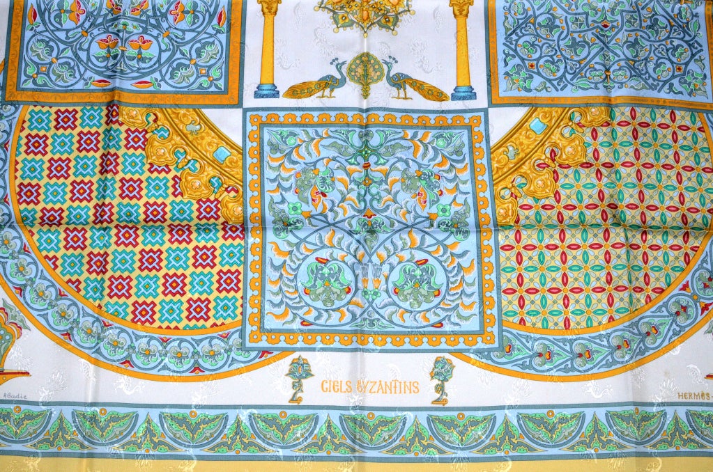 Article Title: Ciels Byzantins 

Fabric: Silk  100% 

Size: 35x35 in - 90x90 cm 

Condition: Excellent