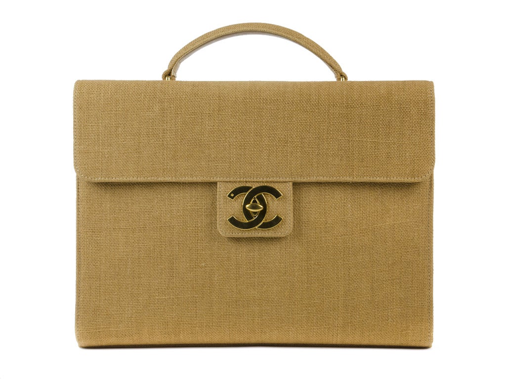 For the strong and independent business women, here is a bag meant to keep you looking classy and professional. The Chanel Burlap laptop-style bag has a beige coloring and straw texture that is versatile for every outfit.
