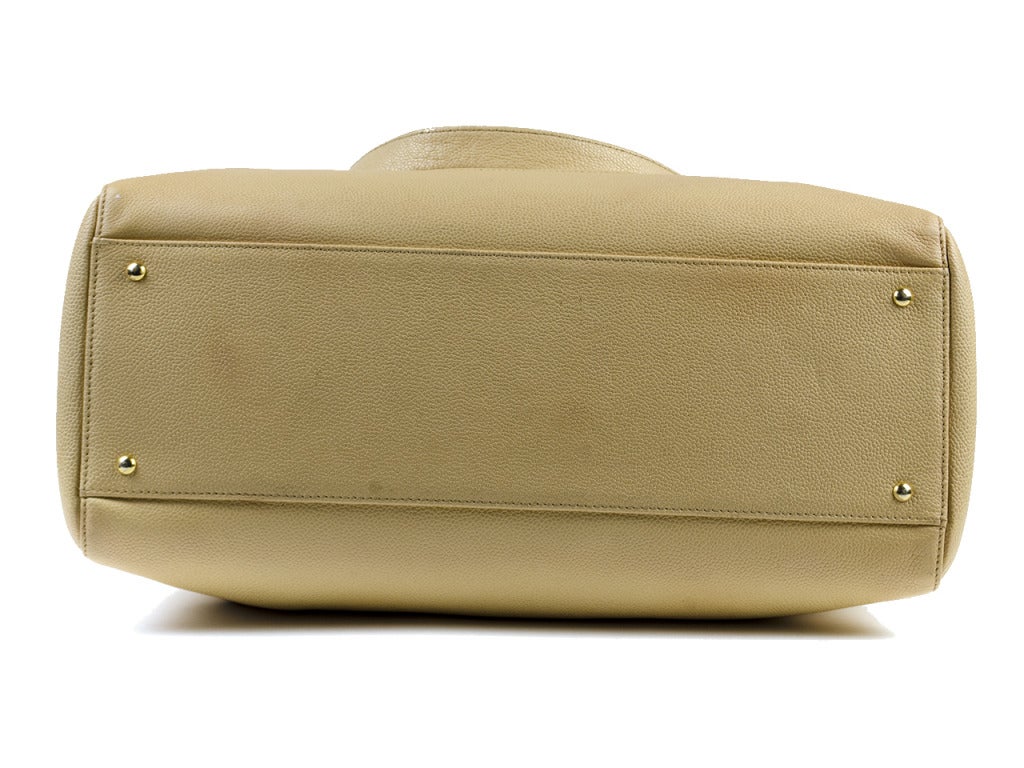 Chanel Beige Vintage Tote Bag For Sale 2