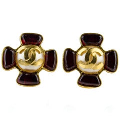 Chanel Vintage Pearl CC Clip-On Gripox Earrings
