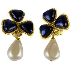 Chanel Vintage Season 28 Pearlized Earrings