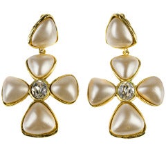 Chanel Vintage Season 26 Pearl Earrings