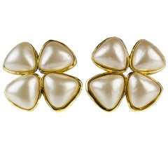 Chanel Vintage Season 26 Pearl Earrings