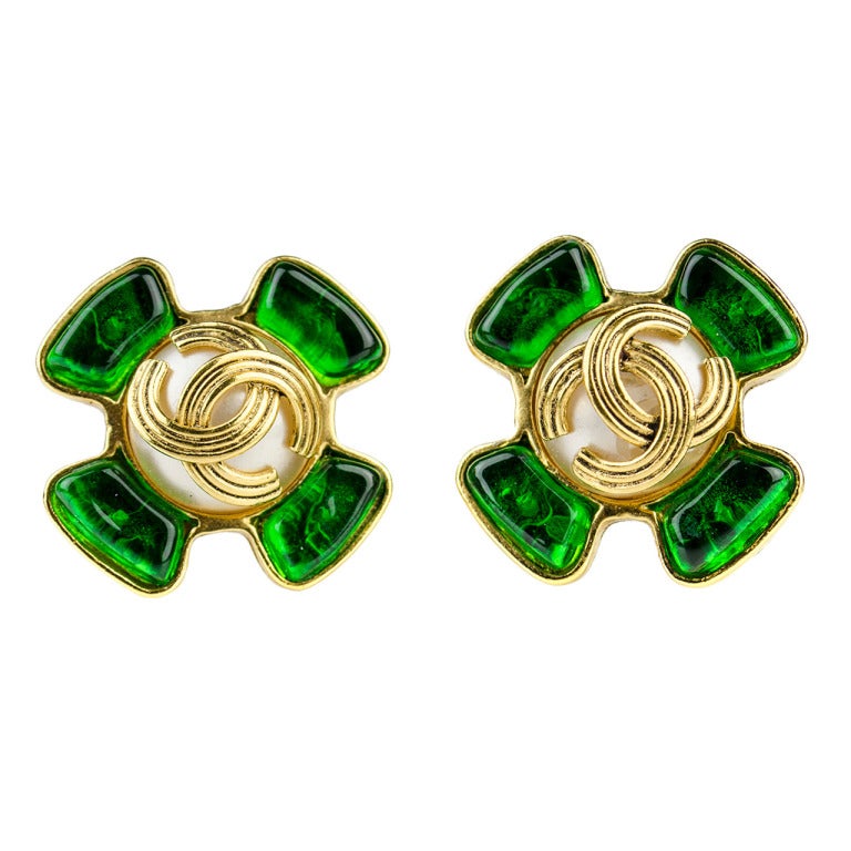 Chanel Vintage 94A Green Glass Earrings For Sale