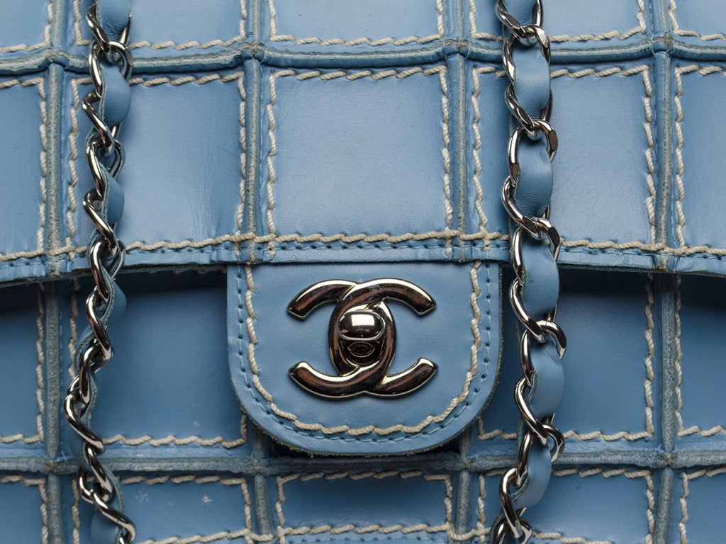 Women's Chanel Vintage Reverse Stitch Flap Bag For Sale