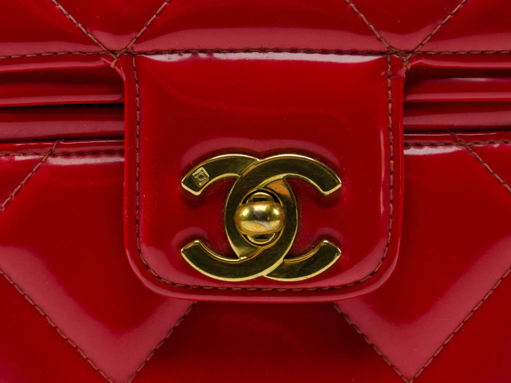 Women's Chanel Red Patent Leather Heart Cosmetic Vanity