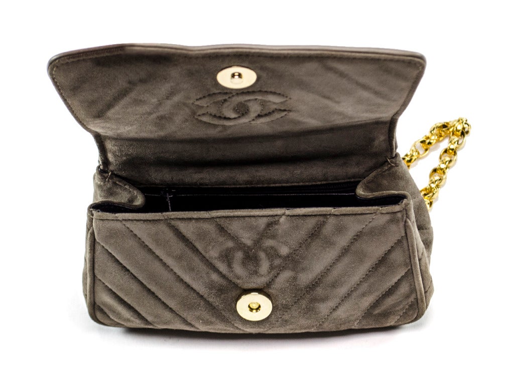 Women's Chanel Vintage Gripoix Suede Crossbody Bag For Sale