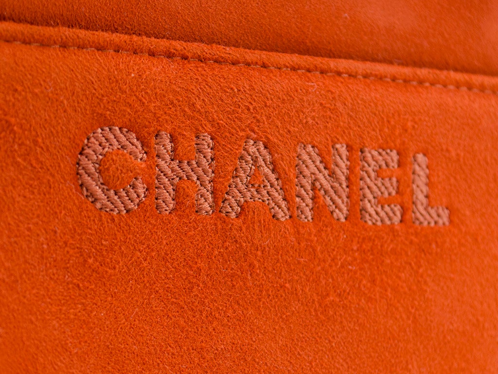 Chanel Vintage Orange Suede Tote In Excellent Condition In San Diego, CA