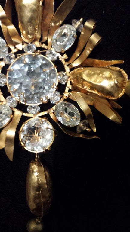 Christian Lacroix Haute Couture Brooch In Excellent Condition For Sale In Paris, IDF