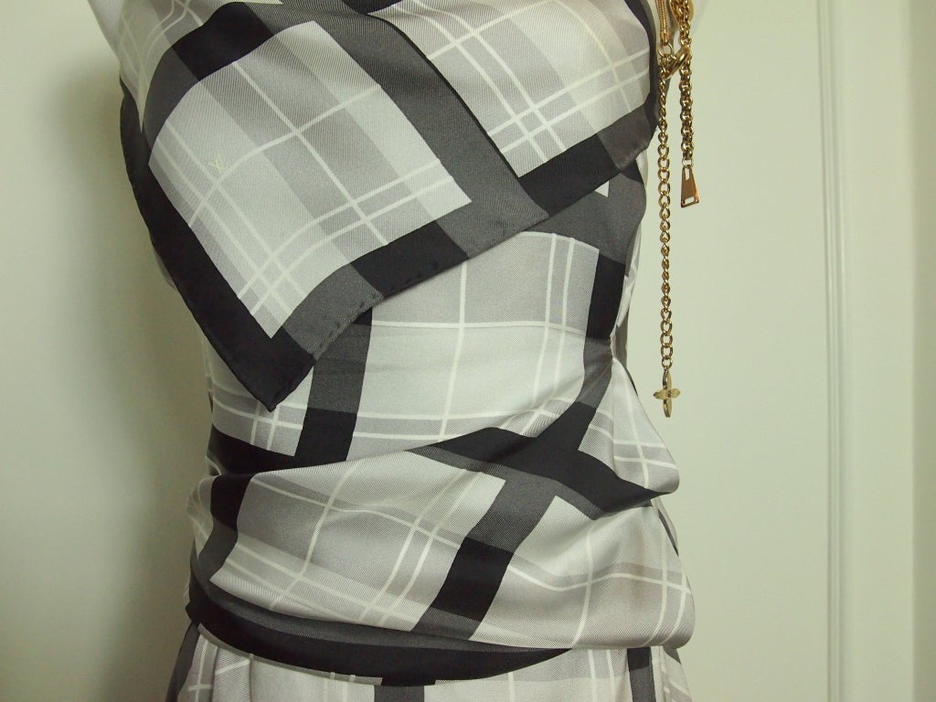 Louis Vuitton Dress Silk Plaid with LV Gold Chains 2