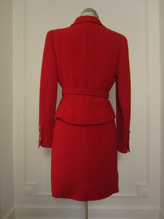 Chanel red skirt suit In Excellent Condition In Port Hope, ON