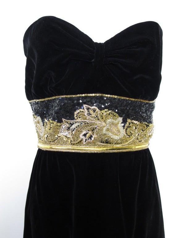 black velvet goen