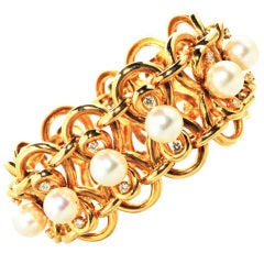 Gold Cultured Pearl and Diamond Bracelet