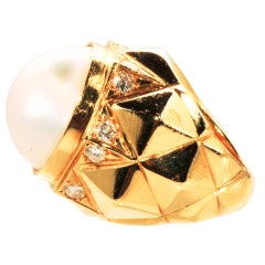 Emis Gold Ring With  Mabe Pearl & Diamonds