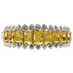Important Fancy Yellow Diamond Bracelet