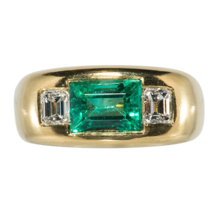 Gentlemen's Emerald And Diamond Ring For Sale