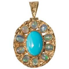 Vintage Attractive and Artistic Turquoise Opal Pendant