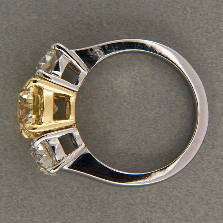 Old European Cut Yellow Diamond Platinum Gold Ring In Good Condition In Stamford, CT