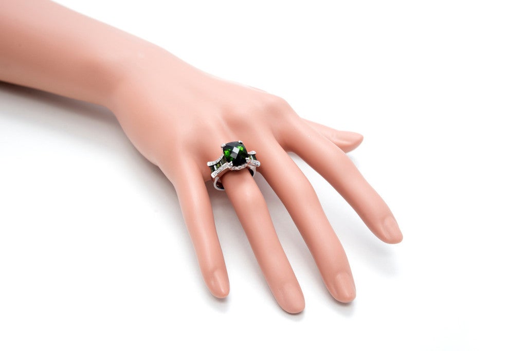 Bellari Green Tourmaline Diamond Ring 1