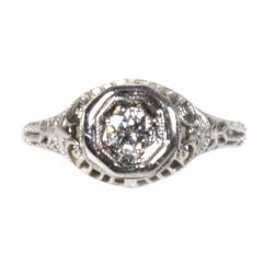 Antique Art Deco white gold diamond ring