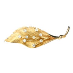 Vintage Ladies' Diamond Yellow Gold Leaf Design Pin