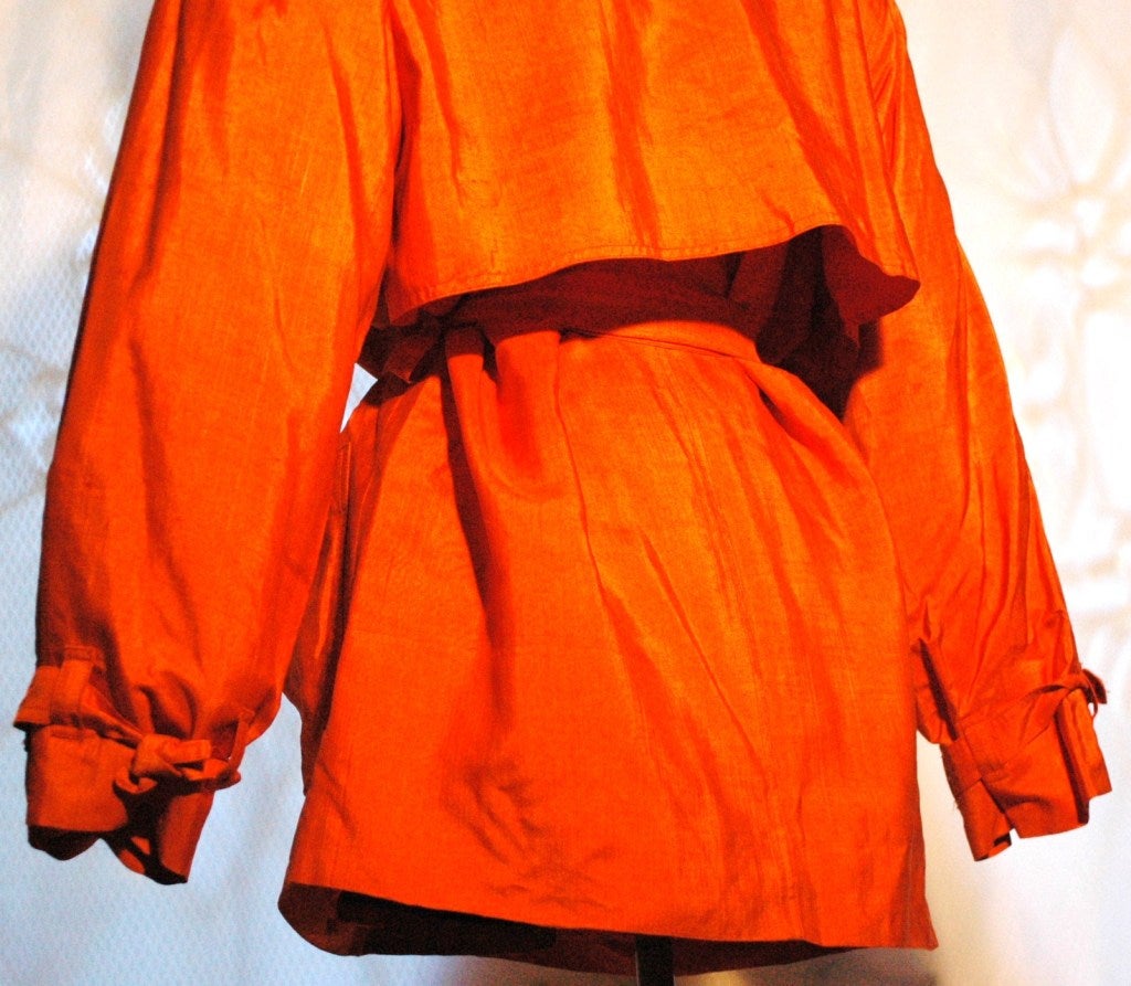 Women's 1990s Isaac Mizrahi 100% Silk Tangerine Trench Thin Rain Coat w Hood For Sale