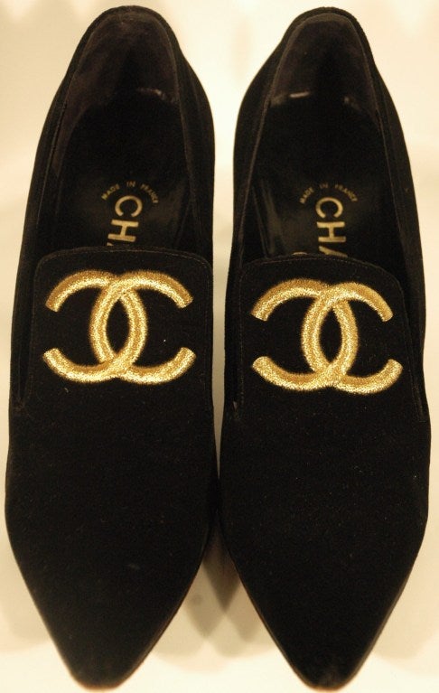 Women's Vintage 1993 Chanel Velour Gold Embroidered CC Logo Heels 36 1/2