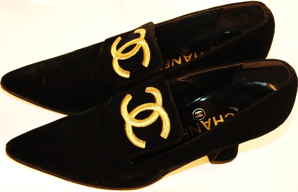 Vintage 1993 Chanel Velour Gold Embroidered CC Logo Heels 36 1/2 5