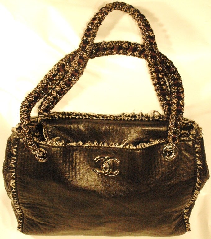 2009 Chanel Black Leather Tweed Fringed Piping & Lining Tote Handbag 6
