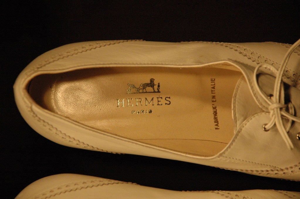 Hermes Ivory Lace up Spectator Low Heel Leather Shoes For Sale 1