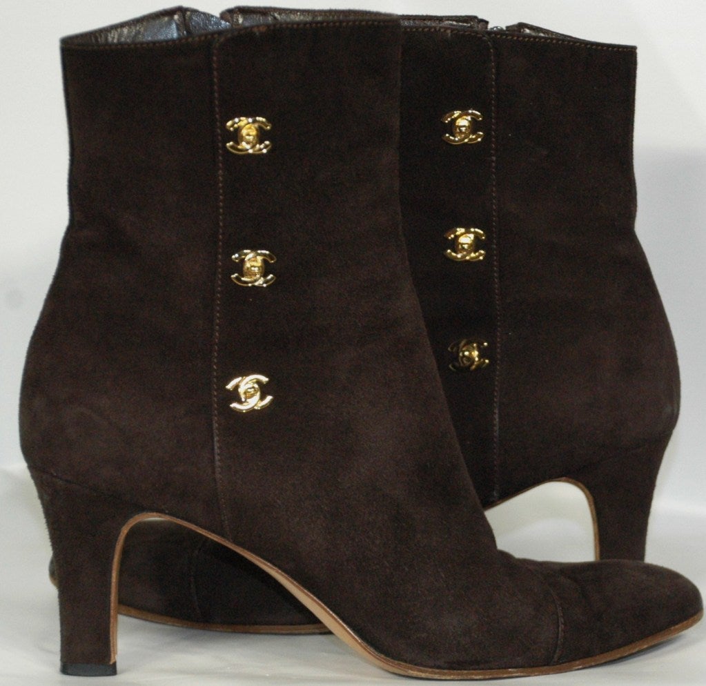 Vintage Chanel Brown Suede Ankle Boots w Triple CC Gold Logo For Sale 2