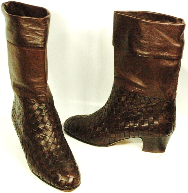 Vintage new Bottega Veneta Brown Leather Woven Boots In New Condition For Sale In Lake Park, FL