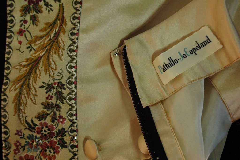 Women's Vintage 1950s Patullo Jo Copeland Embroidered Silk Futuristic Dress For Sale