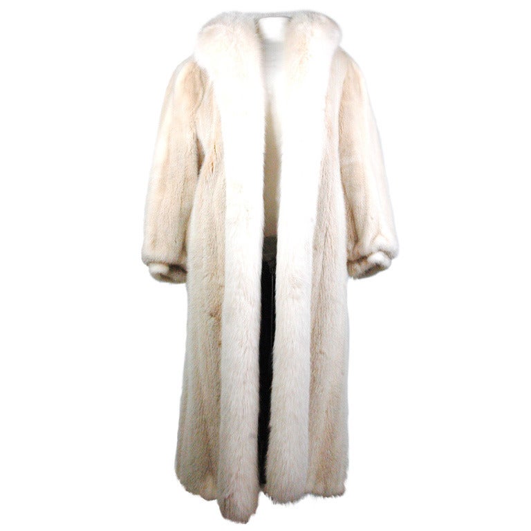Vintage Oscar de la Renta Mink w fox Trim Fur Coat For Sale
