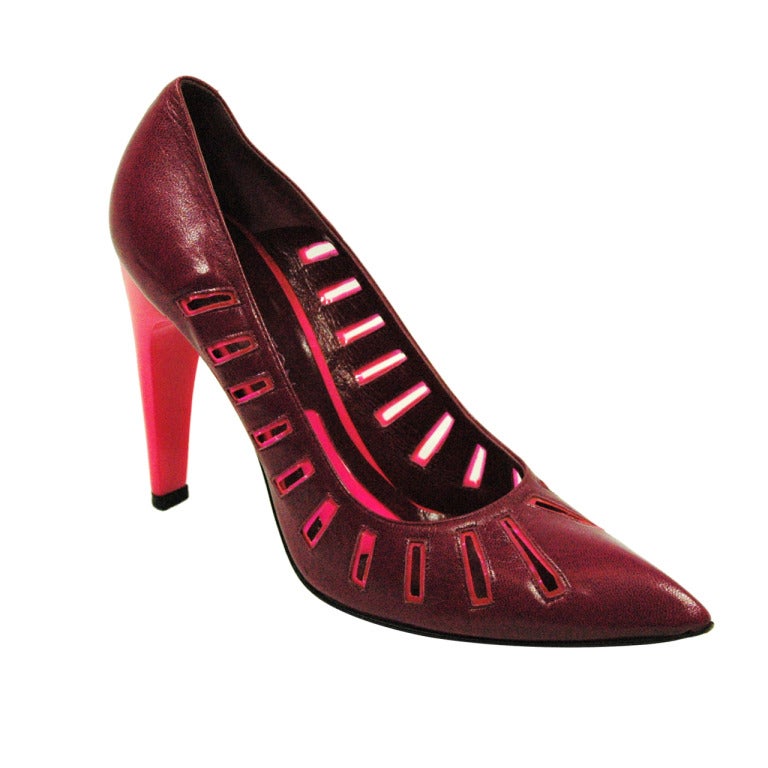 Louis Vuitton Cassis Pink Cut out Pumps 38.5 at 1stdibs