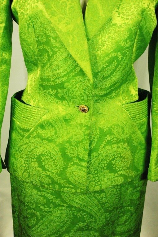 Vintage 1991 Gianni Versace Couture Boutique Runway Lime Green Silk Skirt Suit In Excellent Condition For Sale In Lake Park, FL