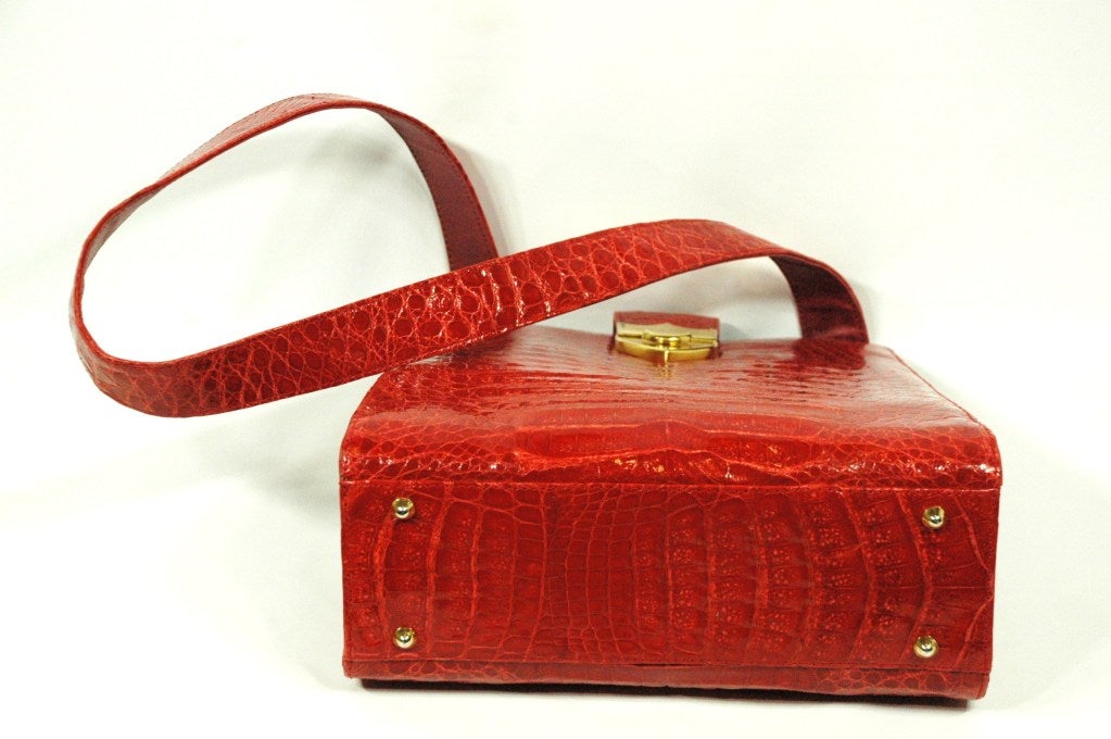 Vintage Paloma Picasso Red Crocodile Shoulder Handbag Rare Purse In Excellent Condition For Sale In Lake Park, FL