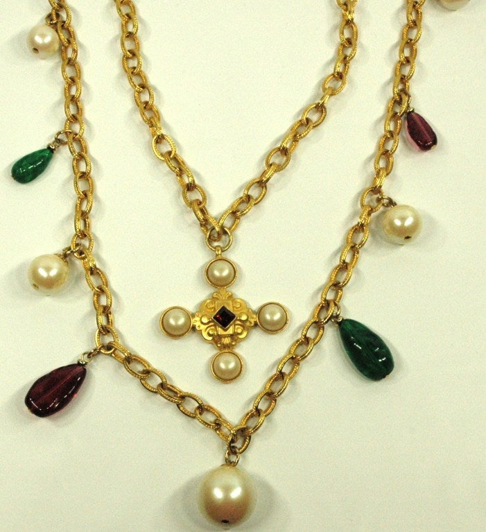 Ben Amun Layered Gold Chain Pearl Pendant Red & Green Stone Statement Necklace For Sale 2