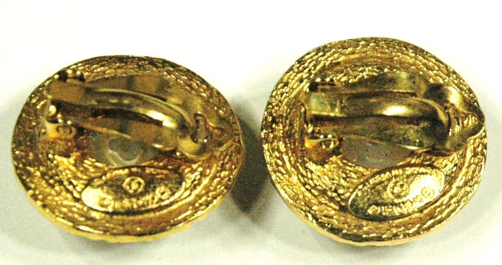 Women's Vintage Chanel Gold Button Pear Clip on Earrings