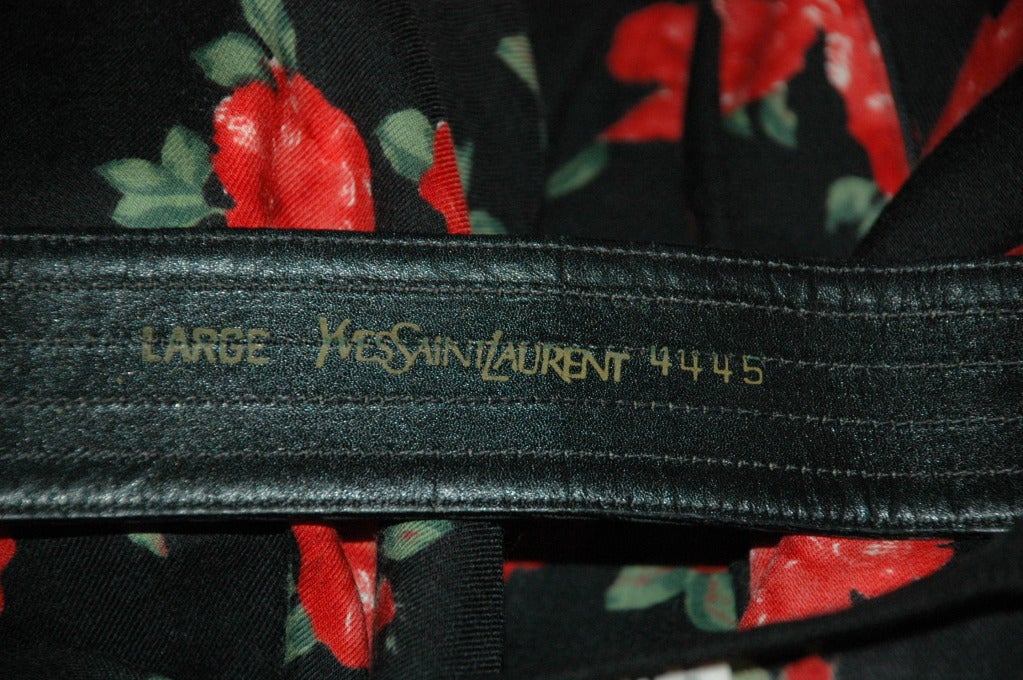 Vintage Yves Saint Laurent YSL Rive Gauche Red Flower Wool Long Sleeve Velvet Trim Belt Dress For Sale 3