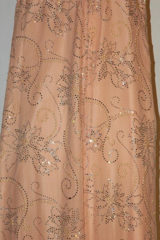 Vintage 1970s Arnold Scaasi Blush silk chiffon Crystal & Pearl Beaded Sequence Evening Gown Barbra Streisand Style For Sale 3