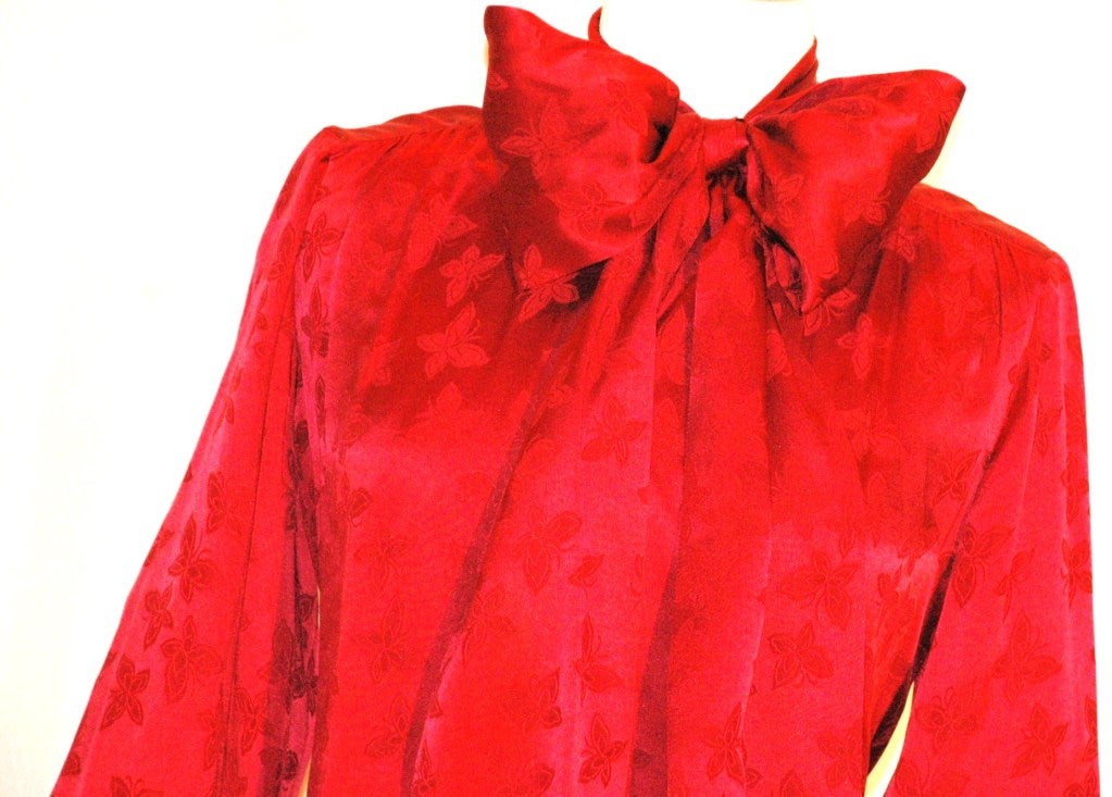 Vintage Yves Saint Laurent Rive Gauche Red 100% Silk Butterfly Pattern Blouse w Scarf Bow size 38.  Perfect condition
Measurements;
Length 25